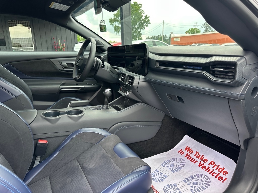 Ford Mustang Dark Horse Fastback 2024