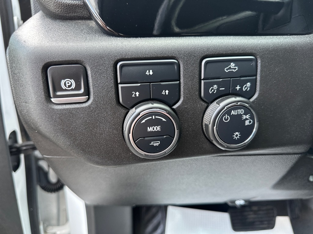 Chevrolet Silverado 2500HD 4WD Crew Cab 159" LT 2024