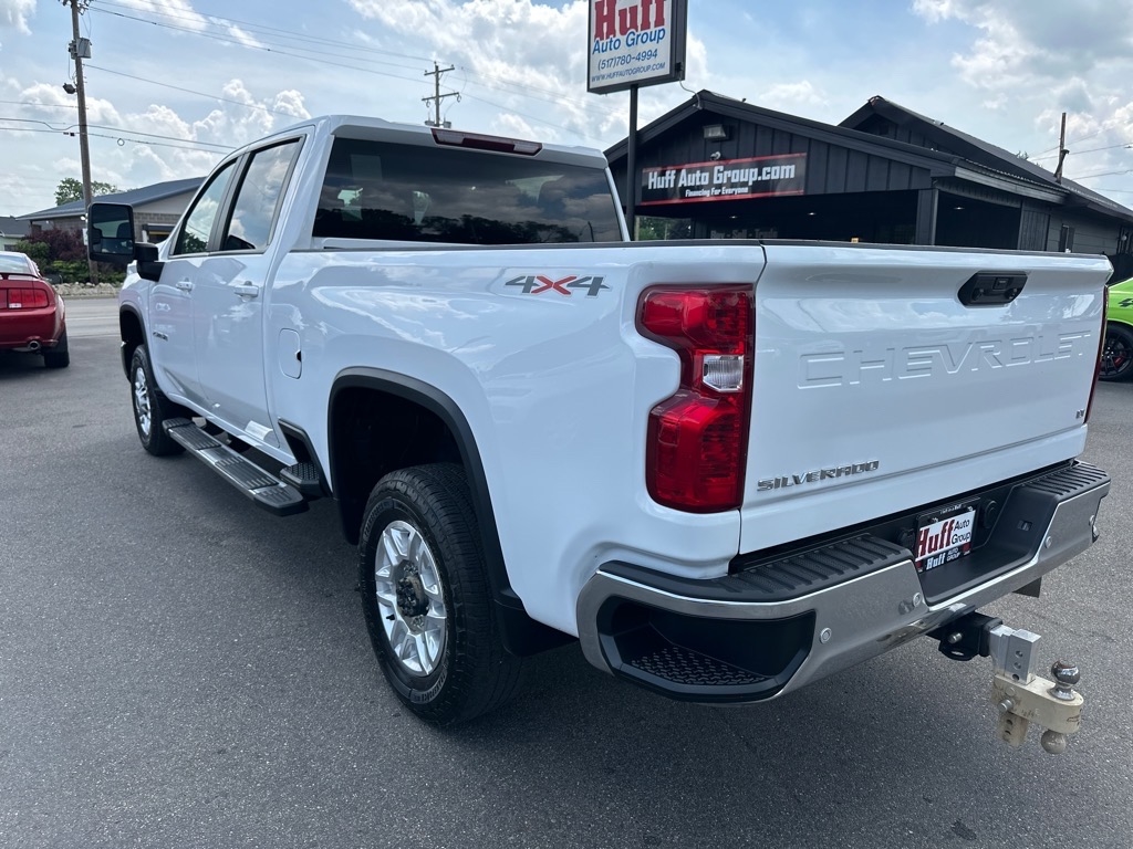 Chevrolet Silverado 2500HD 4WD Crew Cab 159" LT 2024