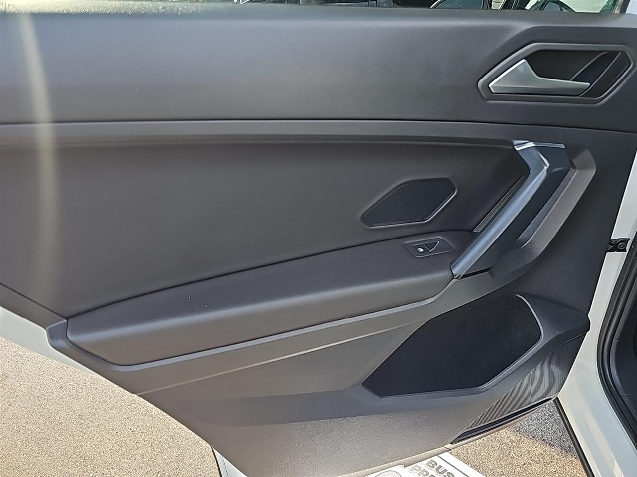 Volkswagen Tiguan 2.0T SEL R-Line Black 4MOTION 2019