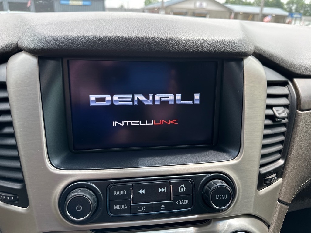 GMC Yukon 4WD 4dr Denali 2018 GMC Yukon 4WD 4dr Denali 2018