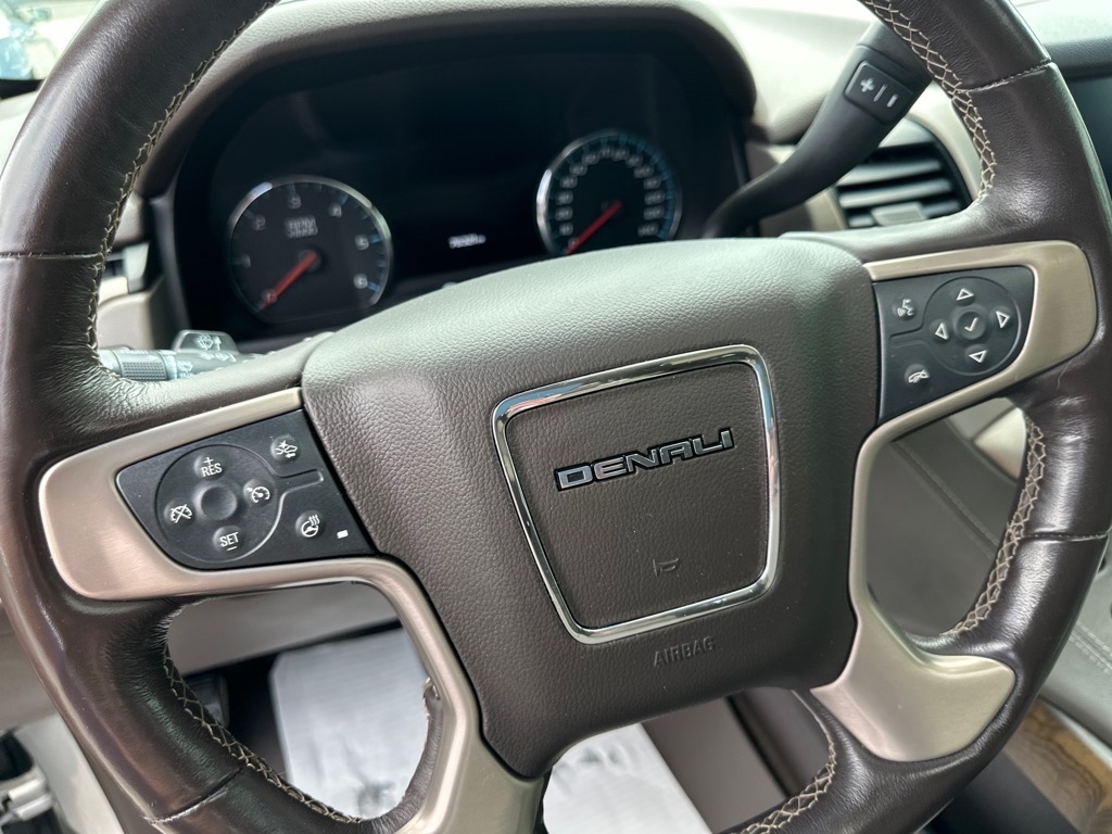 GMC Yukon 4WD 4dr Denali 2018 GMC Yukon 4WD 4dr Denali 2018