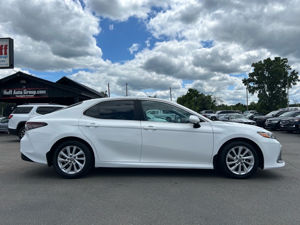 Toyota Camry LE Auto (Natl) 2023