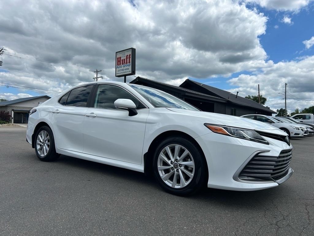 2023 Toyota Camry LE Auto (Natl)