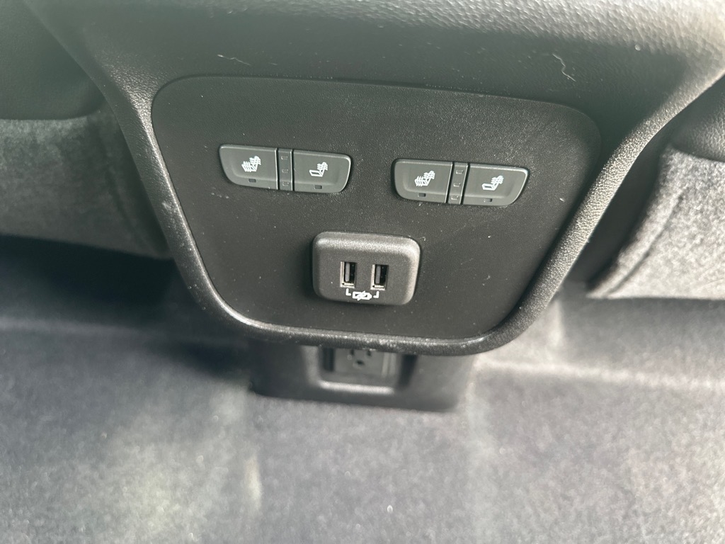 Chevrolet Equinox FWD 4dr Premier 2021