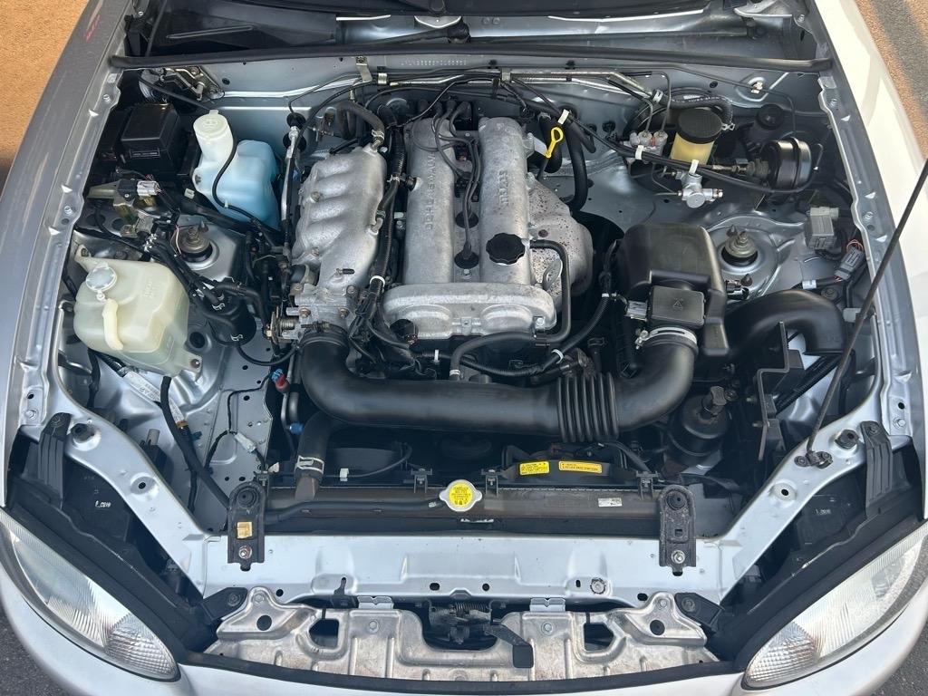 Mazda MX-5 Miata 2dr Convertible Base Manual 2000