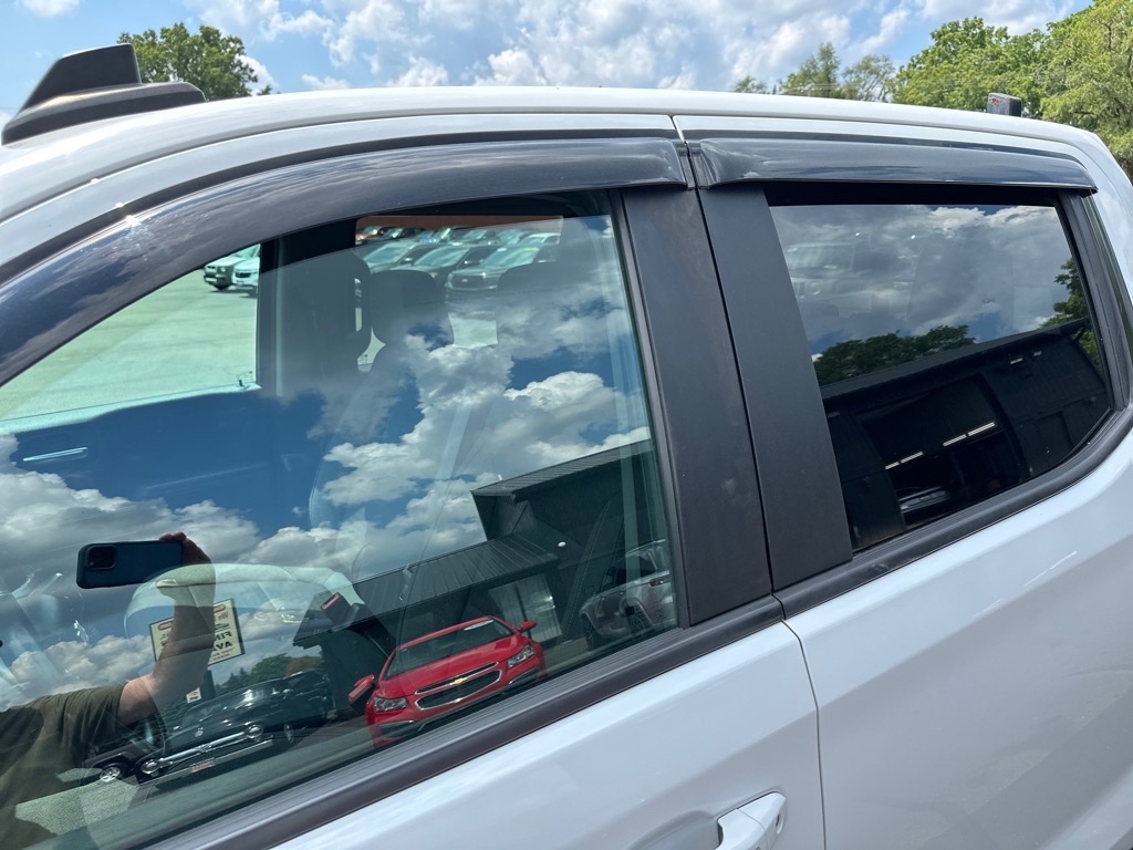 Chevrolet Silverado 1500 4WD Crew Cab 147" LT 2019