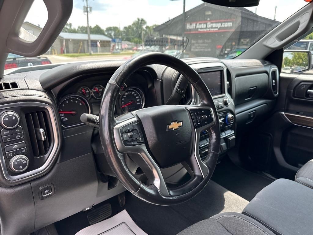 Chevrolet Silverado 1500 4WD Crew Cab 147" LT 2019