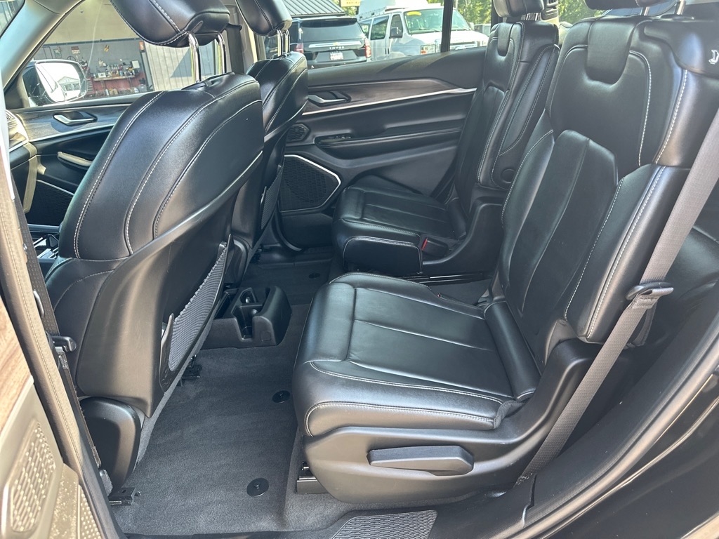 Jeep Grand Cherokee L Limited 4x4 2022 Jeep Grand Cherokee L Limited 4x4 2022