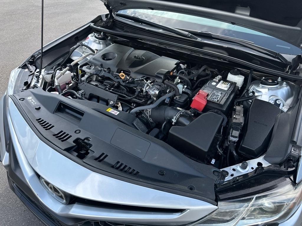 Toyota Camry SE Auto (Natl) 2021