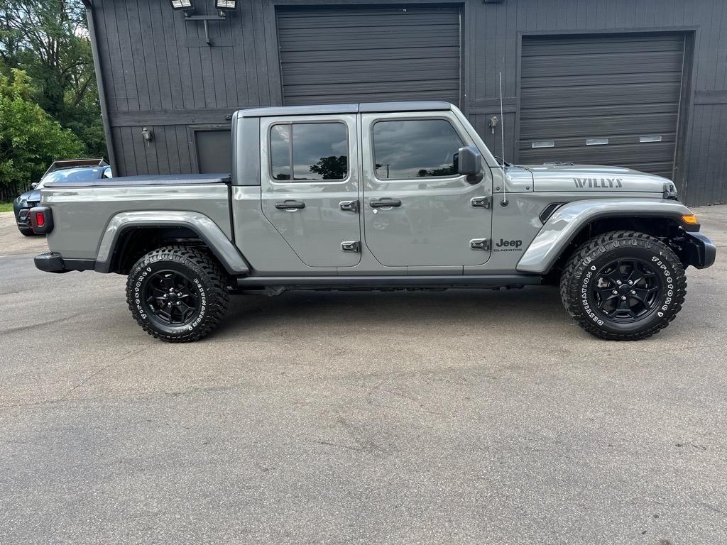 Jeep Gladiator Willys 4x4 2022