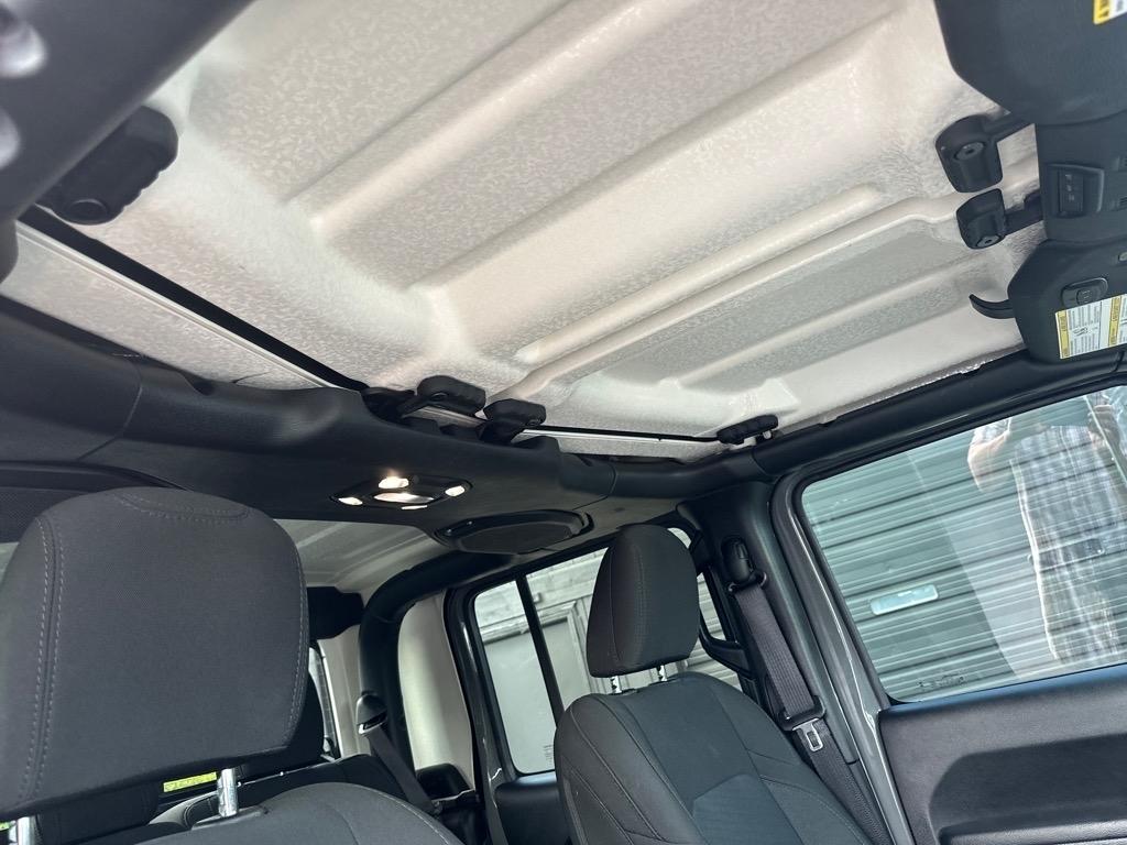 Jeep Gladiator Willys 4x4 2022