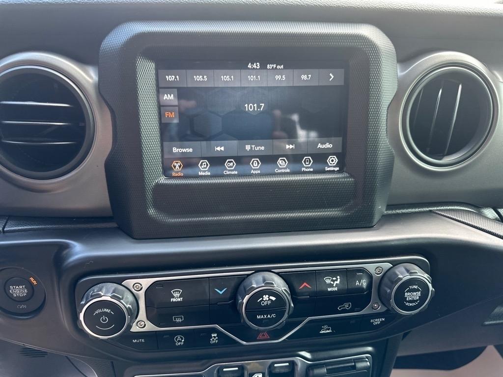 Jeep Gladiator Willys 4x4 2022