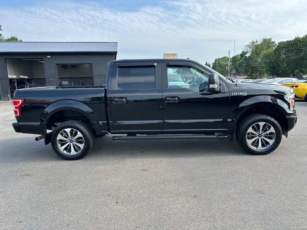 Ford F-150 XL 4WD SuperCrew 5.5' Box 2019 Ford F-150 XL 4WD SuperCrew 5.5' Box 2019