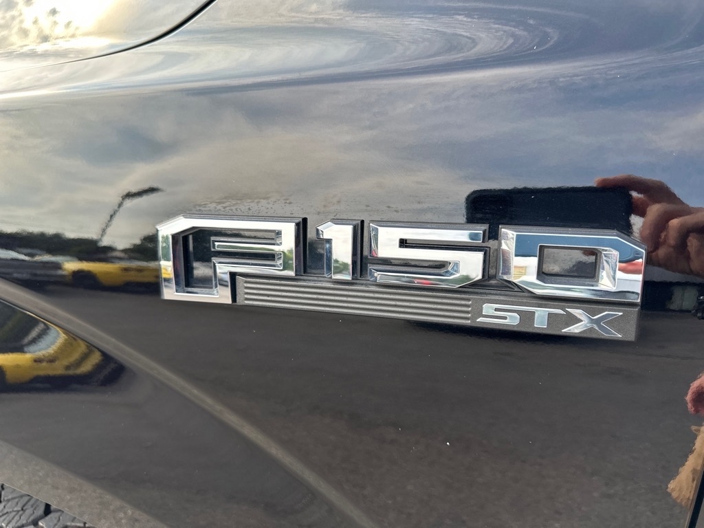 Ford F-150 XL 4WD SuperCrew 5.5' Box 2019 Ford F-150 XL 4WD SuperCrew 5.5' Box 2019