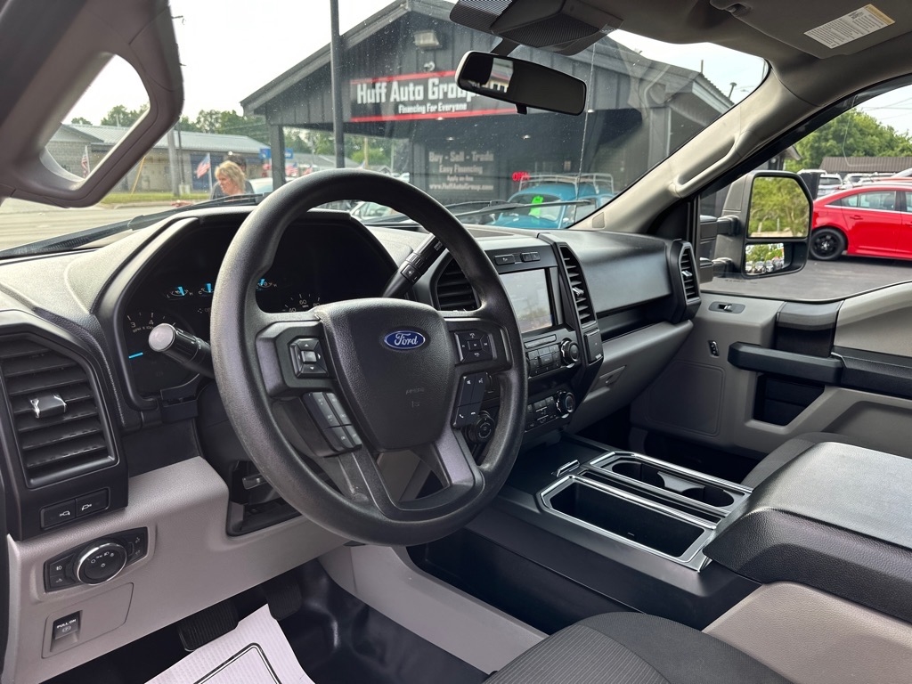 Ford F-150 XL 4WD SuperCrew 5.5' Box 2019 Ford F-150 XL 4WD SuperCrew 5.5' Box 2019