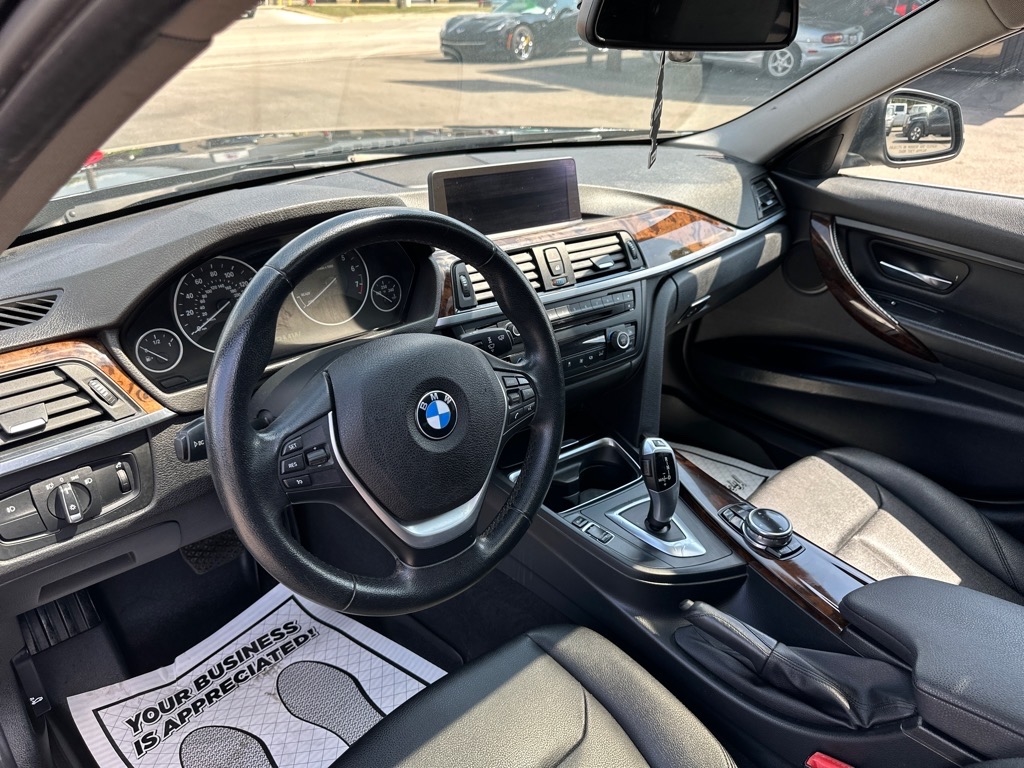 BMW 3 Series 4dr Sdn 328i xDrive AWD SULEV South Africa 2015