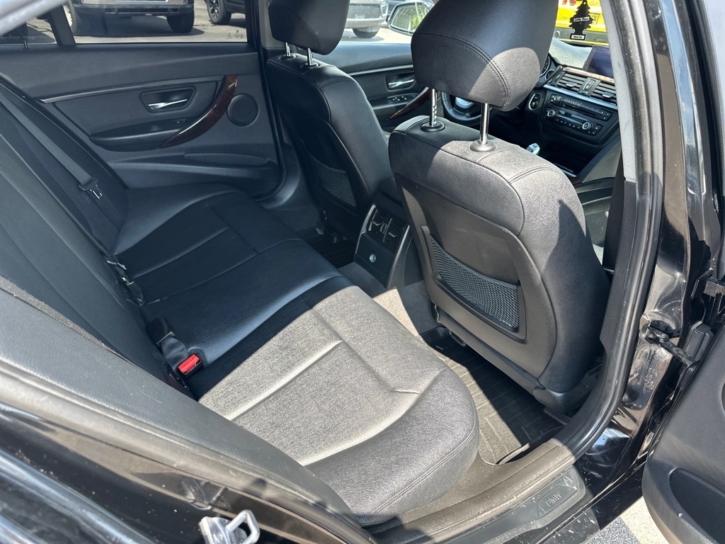 BMW 3 Series 4dr Sdn 328i xDrive AWD SULEV South Africa 2015