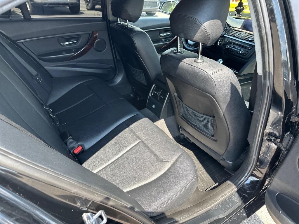 BMW 3 Series 4dr Sdn 328i xDrive AWD SULEV South Africa 2015