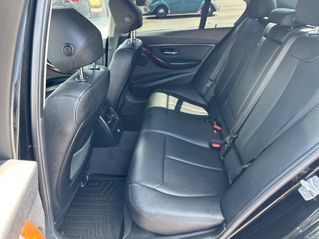 2015 BMW 3 Series 328i - Photo 17