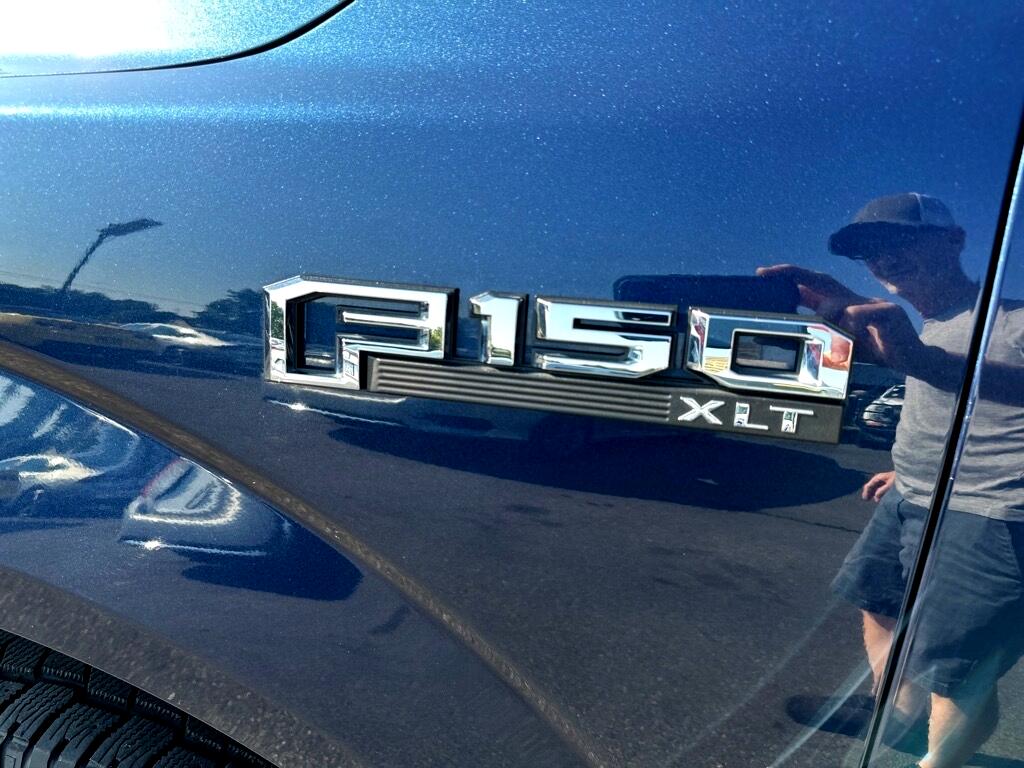 2015 Ford F-150 XLT photo 8