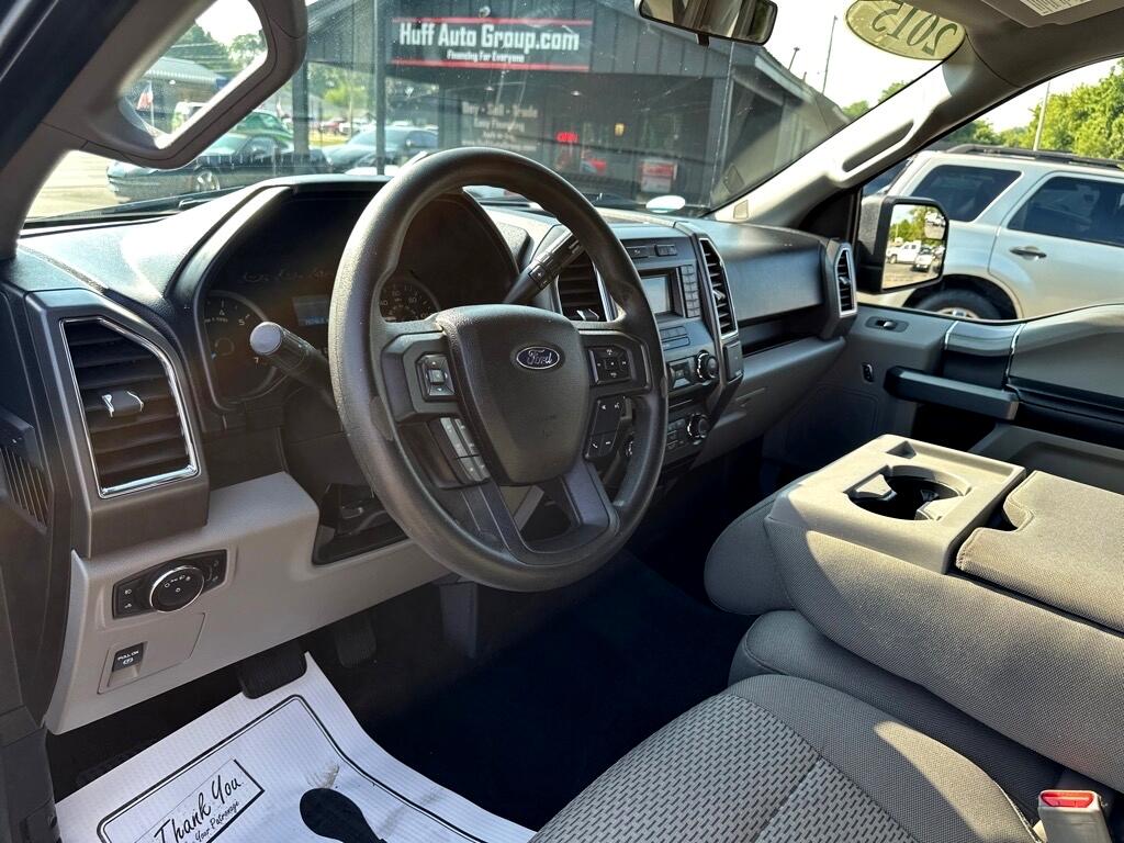 2015 Ford F-150 XLT photo 13