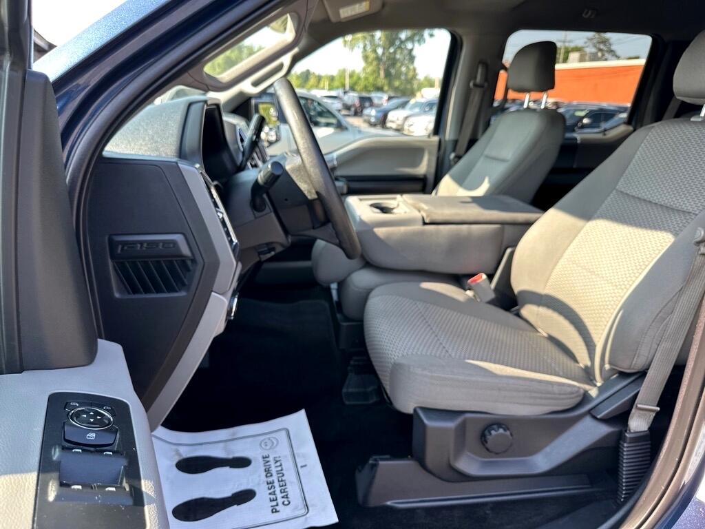 2015 Ford F-150 XLT photo 14