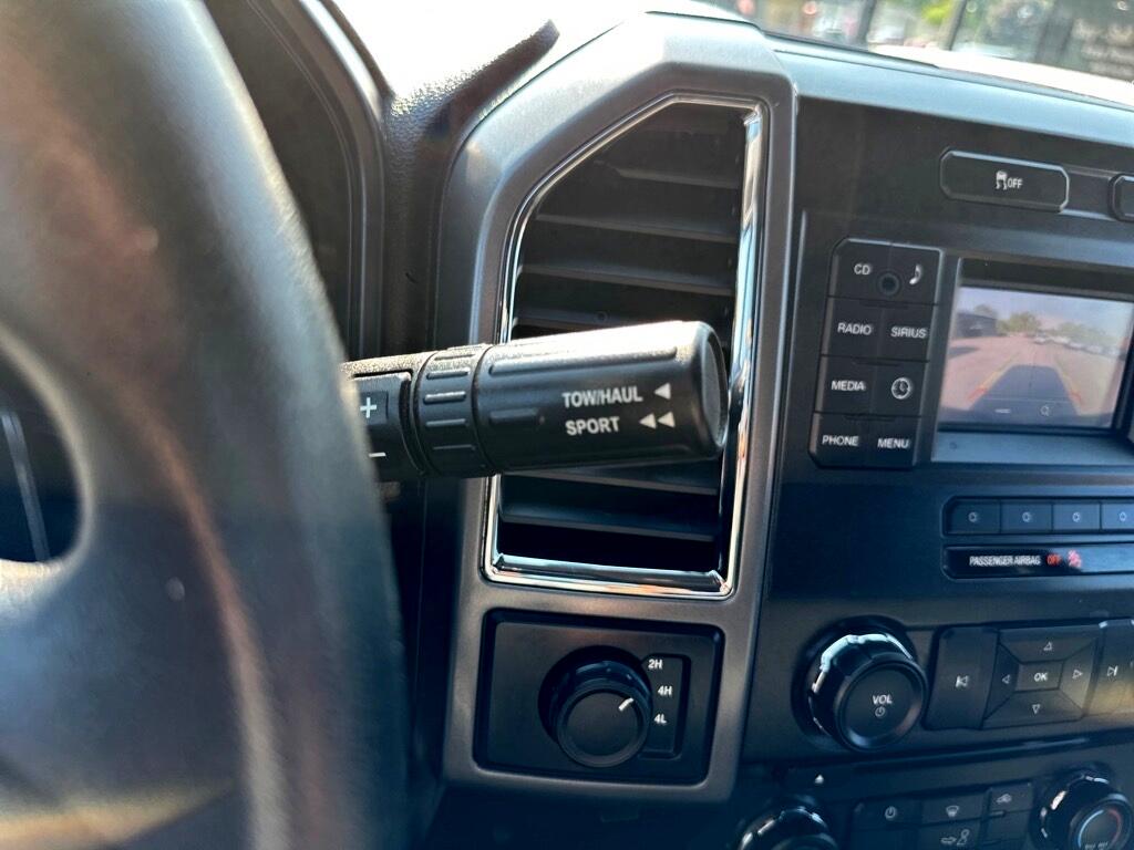2015 Ford F-150 XLT photo 23