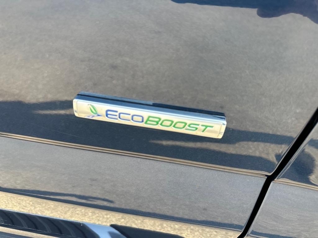 Ford F-150 4WD SuperCrew 145" Lariat 2015