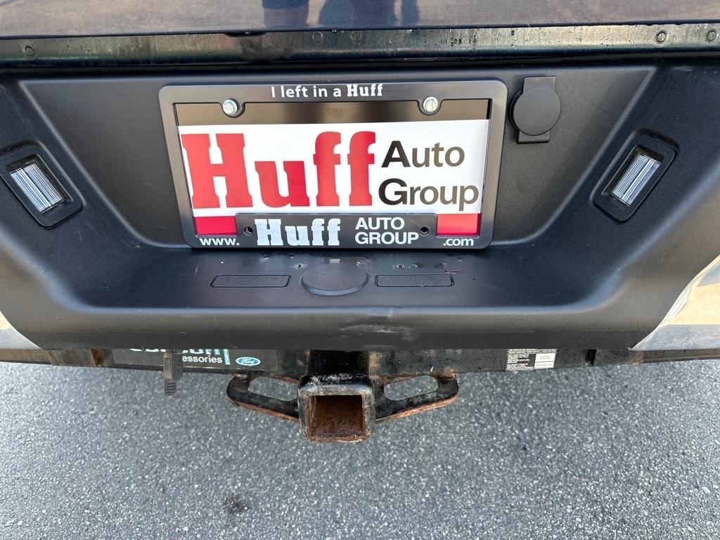 Ford F-150 4WD SuperCrew 145" Lariat 2015