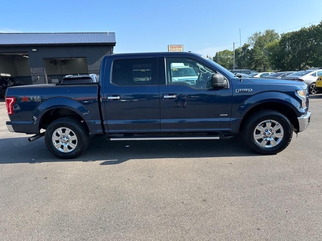 Ford F-150 4WD SuperCrew 145" Lariat 2015