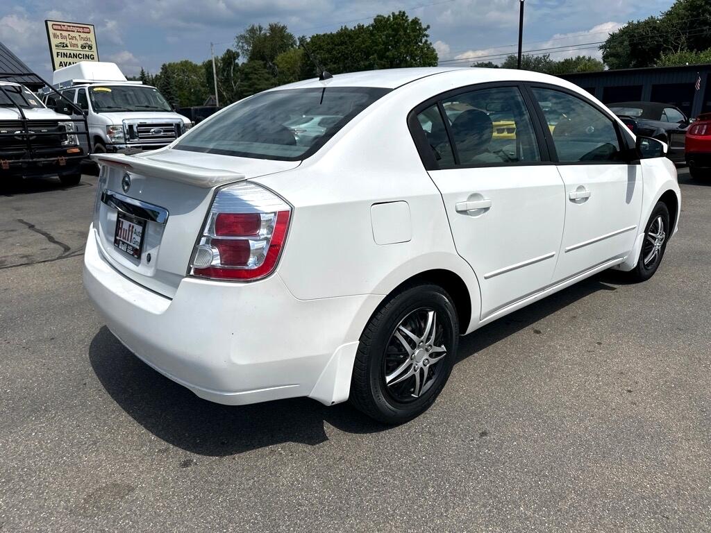 2011 Nissan Sentra 2.0 photo 3