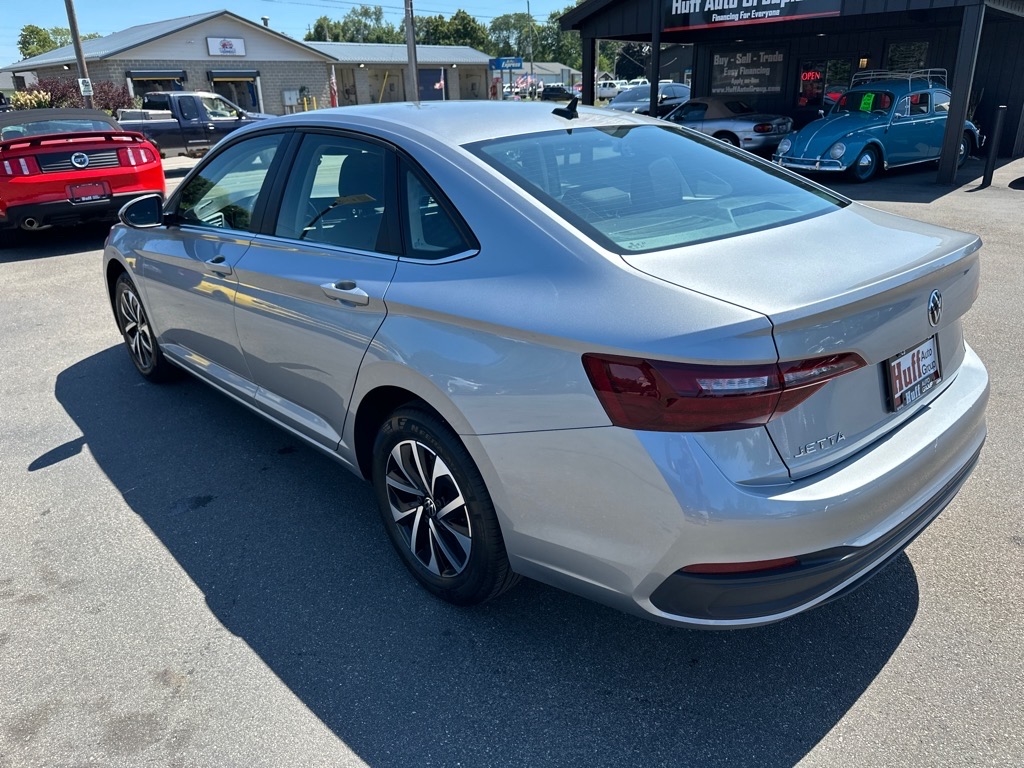 Volkswagen Jetta S Auto 2024