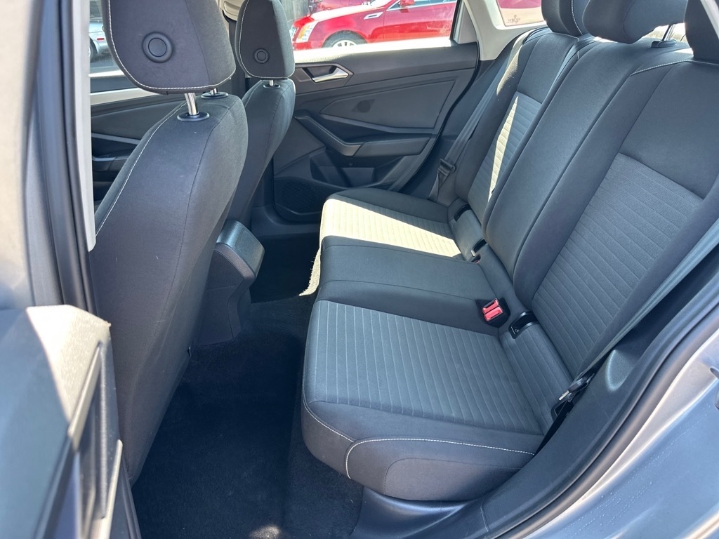 Volkswagen Jetta S Auto 2024