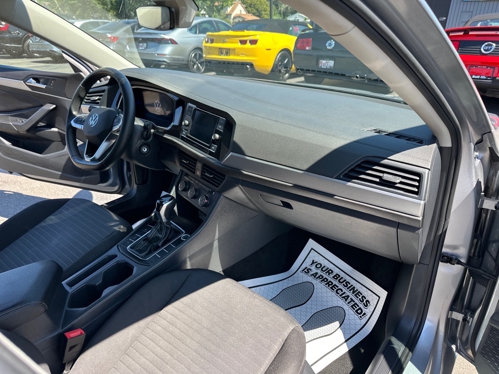 Volkswagen Jetta S Auto 2024