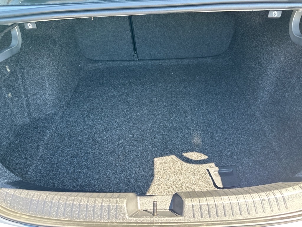 Volkswagen Jetta S Auto 2024