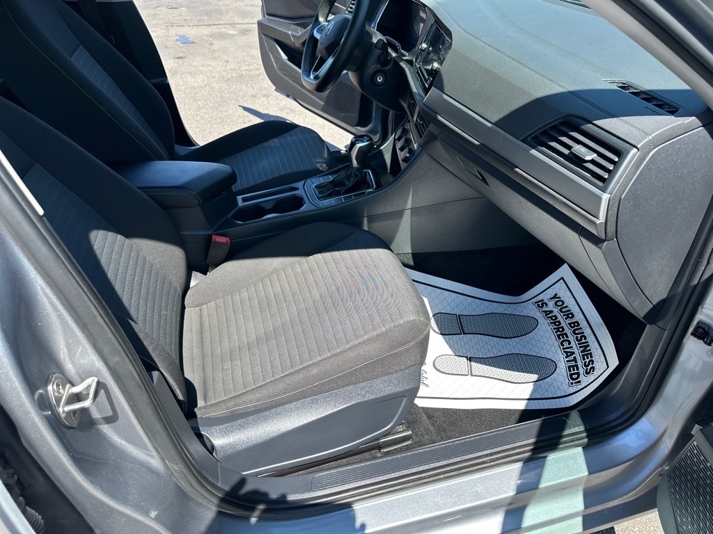 Volkswagen Jetta S Auto 2024