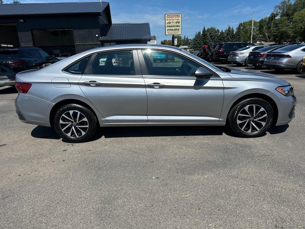 Volkswagen Jetta S Auto 2024
