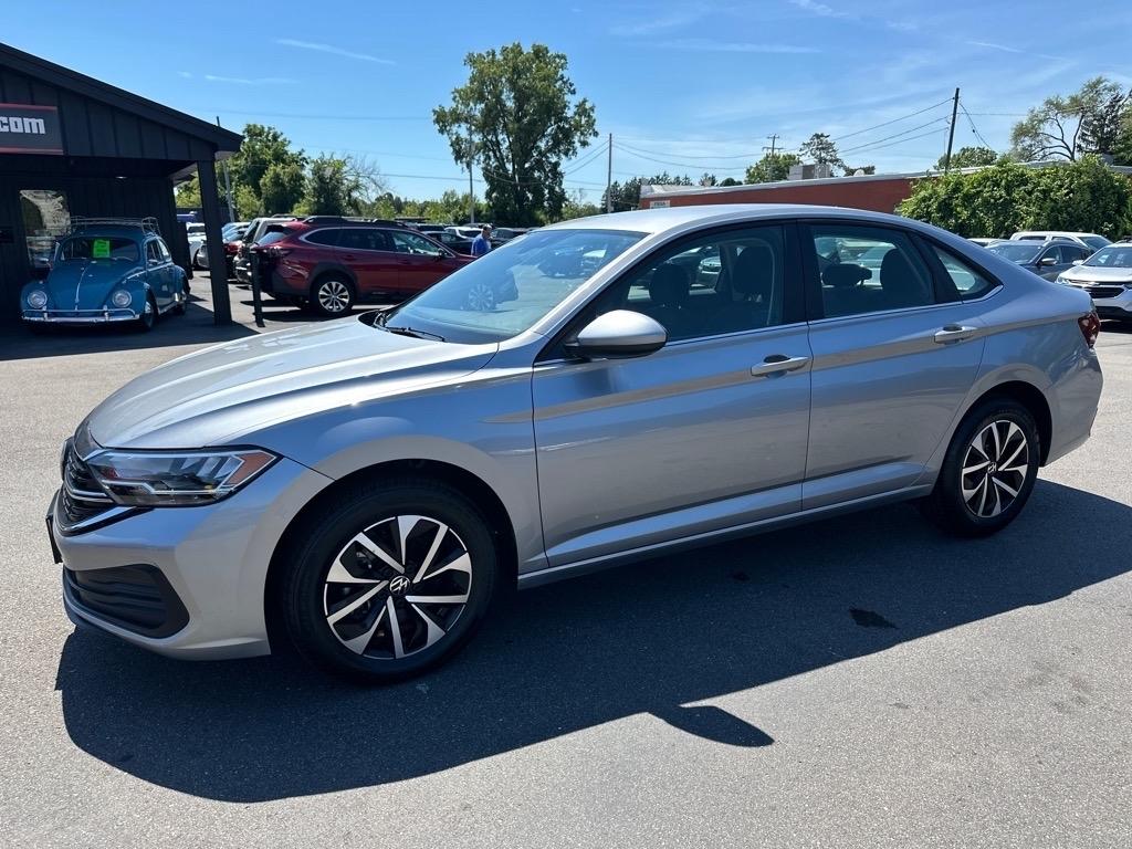 Volkswagen Jetta S Auto 2024