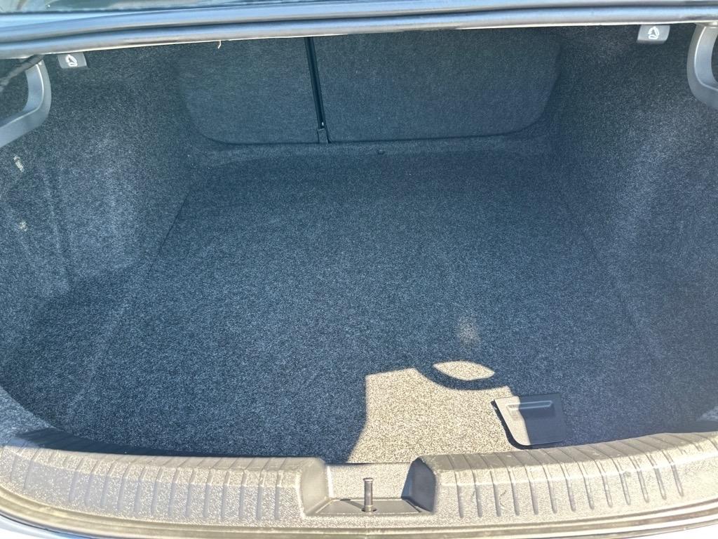 Volkswagen Jetta S Auto 2024