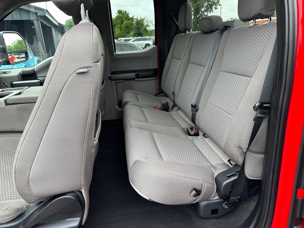 Ford Super Duty F-250 SRW Lariat 2WD SuperCab 8' Box 2021