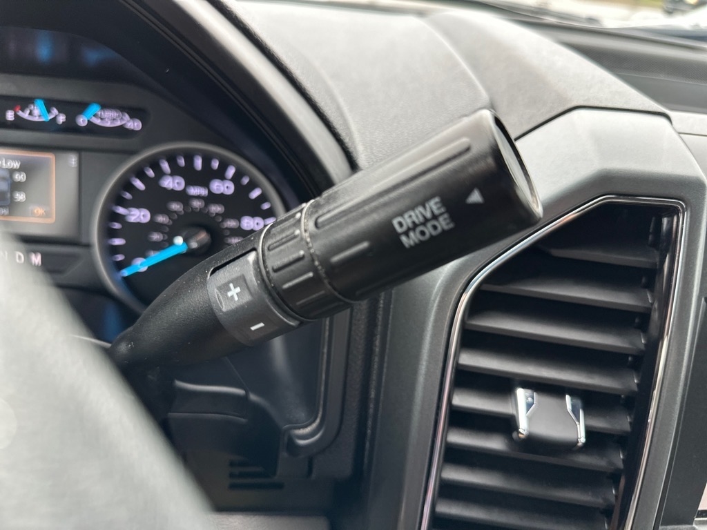 Ford Super Duty F-250 SRW Lariat 2WD SuperCab 8' Box 2021