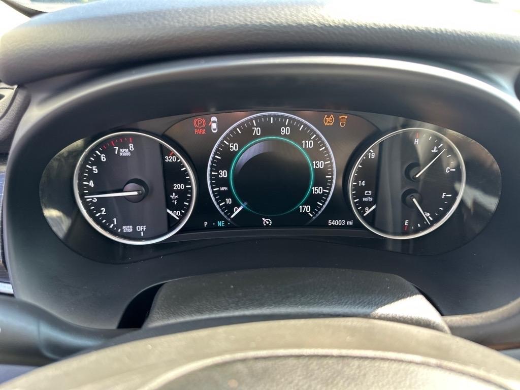 Buick LaCrosse 4dr Sdn Essence FWD 2017