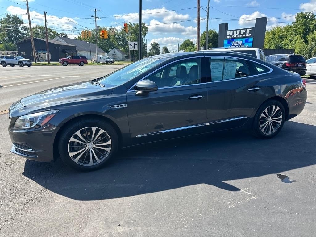 2017 Buick LaCrosse 4dr Sdn Essence FWD