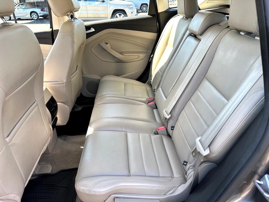 2013 Ford C-Max Hybrid SEL photo 18