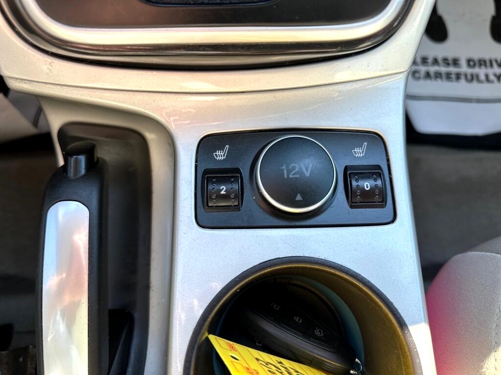 2013 Ford C-Max Hybrid SEL photo 31