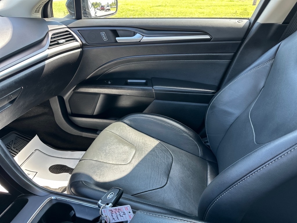Ford Fusion Hybrid Titanium FWD 2019 Ford Fusion Hybrid Titanium FWD 2019