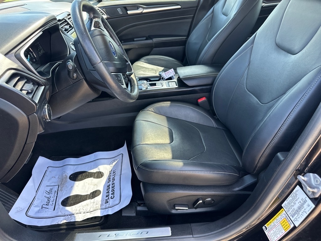Ford Fusion Hybrid Titanium FWD 2019 Ford Fusion Hybrid Titanium FWD 2019