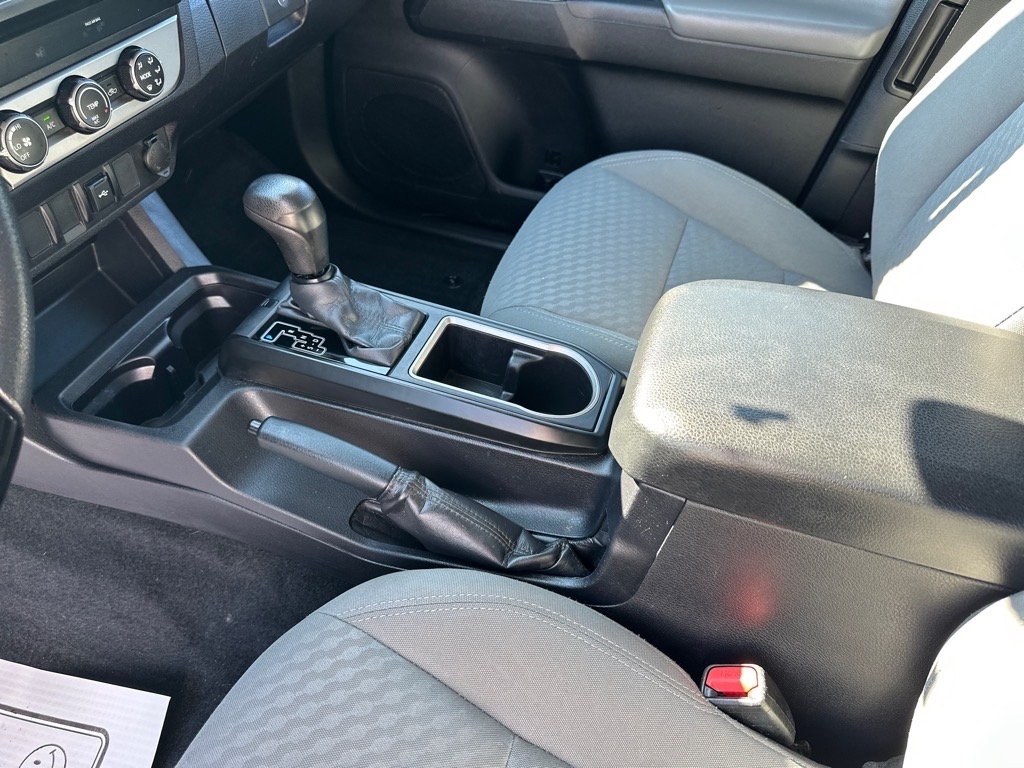 Toyota Tacoma 2WD SR5 Access Cab 6' Bed I4 AT (Natl) 2021