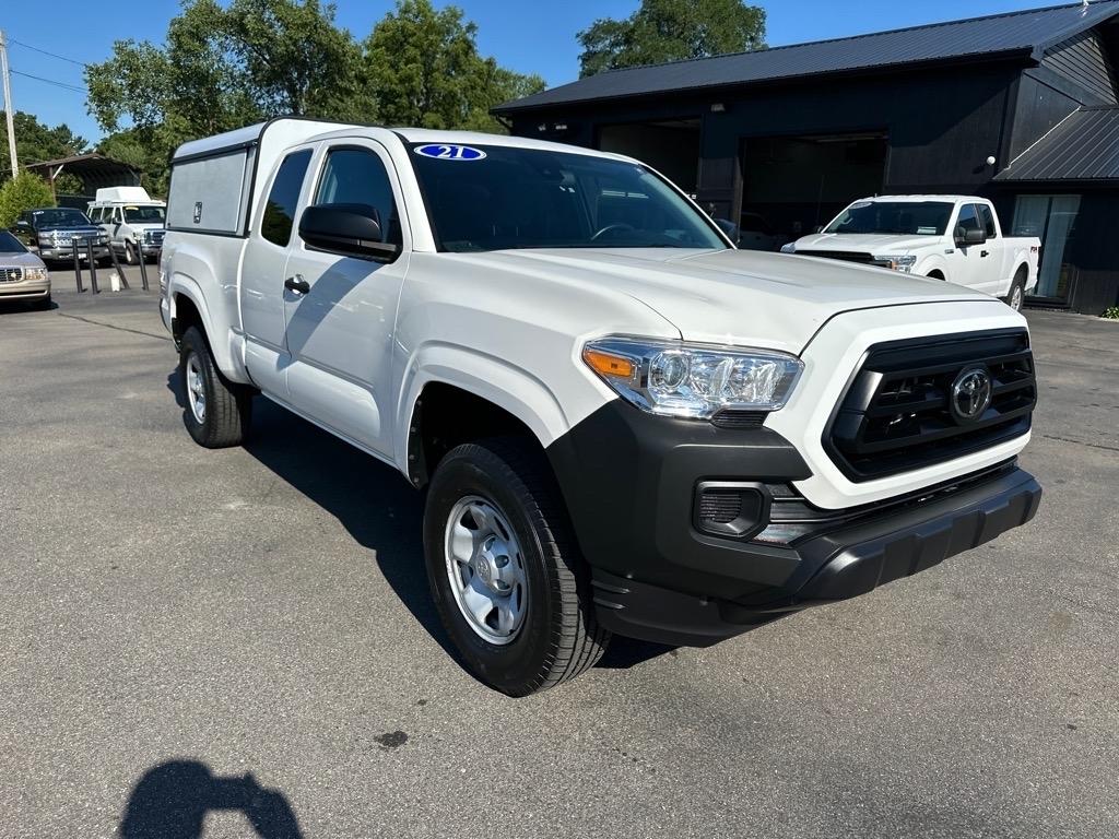 Toyota Tacoma 2WD SR5 Access Cab 6' Bed I4 AT (Natl) 2021
